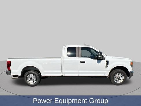 Used 2022 Ford F250 XL w/ Power Equipment Group RWD image 2