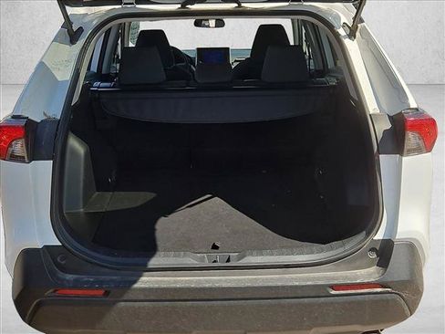 Used 2025 Toyota RAV4 XLE FWD image 6