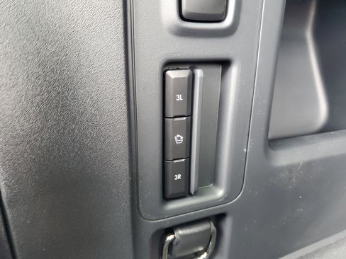 New 2026 Lincoln Navigator L Reserve AWD/4WD image 33