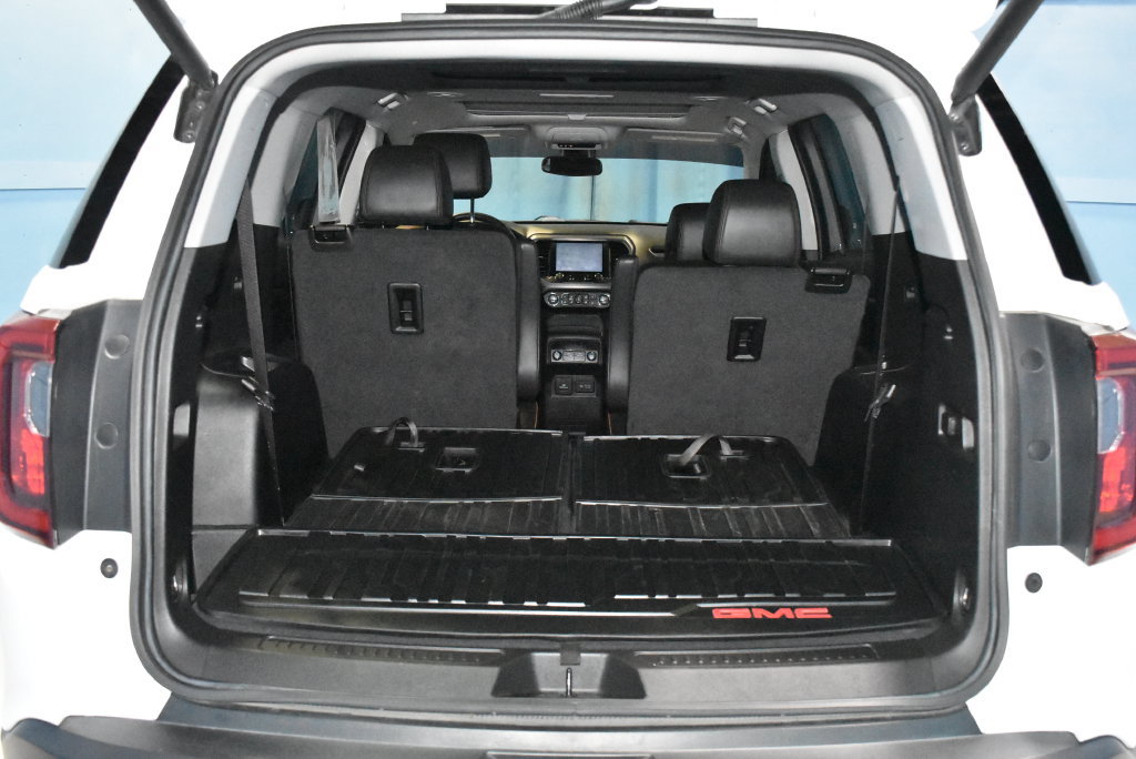 Used 2023 GMC Acadia AT4 w/ Trailering Package AWD/4WD image 32