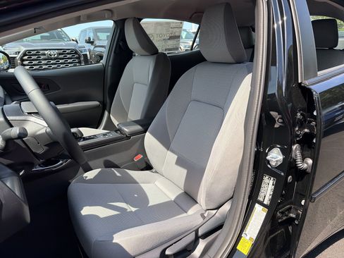 New 2026 Toyota Prius LE FWD image 12