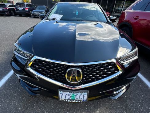 Used 2019 Acura TLX V6 FWD image 2
