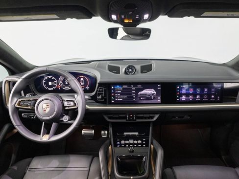 Certified 2026 Porsche Cayenne GTS image 9
