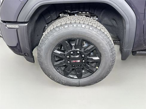 New 2026 GMC Sierra 3500 AT4 w/ AT4 Premium Plus Package AWD/4WD image 26