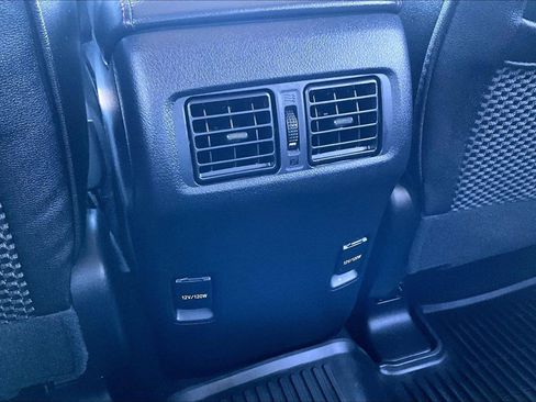 Used 2018 Toyota 4Runner TRD Off-Road Premium image 33