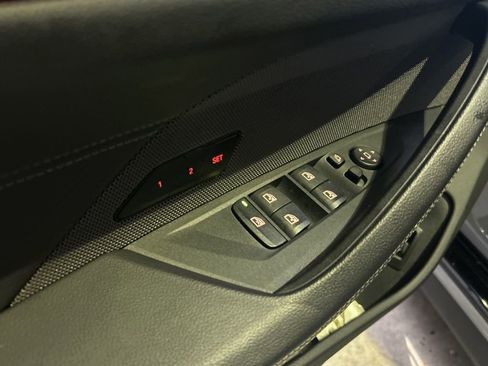 Used 2025 BMW i4 eDrive40 image 38