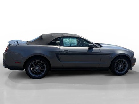 Used 2011 Ford Mustang Premium w/ 203A Rapid Spec Order Code RWD image 6