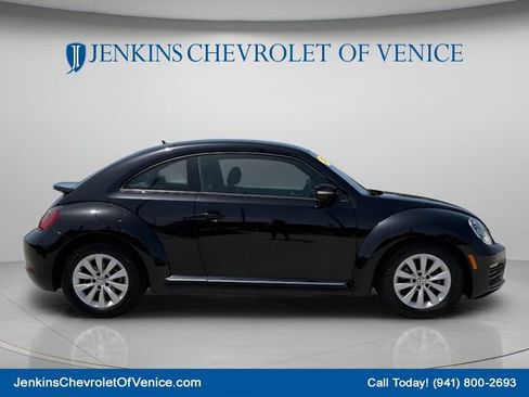 Used 2019 Volkswagen Beetle 2.0T S FWD image 5