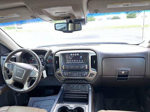 Used 2017 GMC Sierra 1500 Denali w/ Denali Ultimate Package AWD/4WD image 15