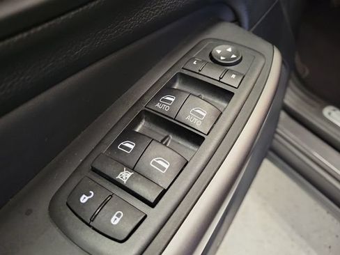 Used 2021 Jeep Cherokee Limited AWD/4WD image 12