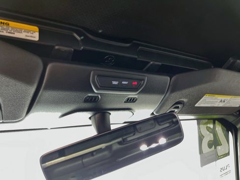Used 2023 Jeep Wrangler Unlimited Rubicon w/ LED Lighting Group AWD/4WD image 21