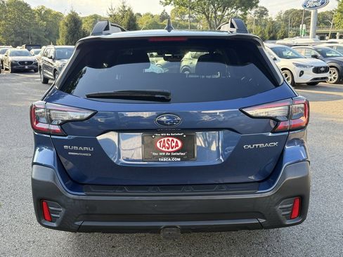 Used 2022 Subaru Outback Premium image 7