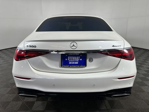 Used 2022 Mercedes-Benz S 500 4MATIC image 4