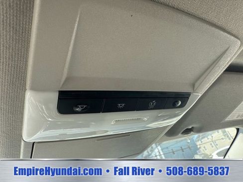 Used 2024 Nissan Sentra SR FWD image 25