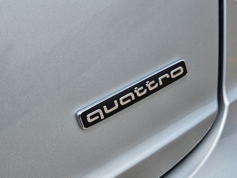 Used 2025 Audi Q8 Prestige AWD/4WD image 29