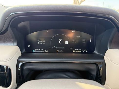 Certified 2022 Lincoln Nautilus Reserve image 23