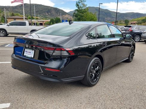 New 2025 Honda Accord SE image 3