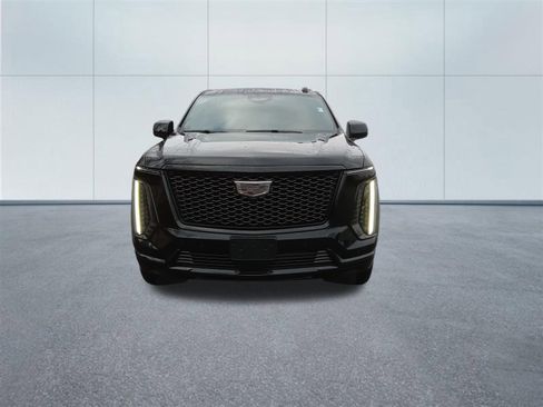 Used 2026 Cadillac Escalade ESV Sport w/ LPO, ONYX Package image 5