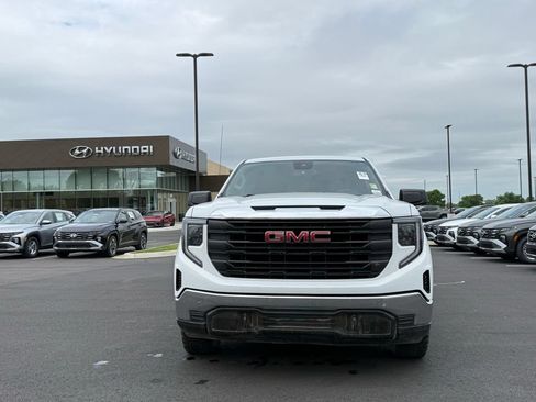 Used 2023 GMC Sierra 1500 Pro w/ Pro Value Package AWD/4WD image 2