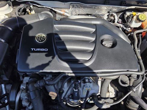 Used 2013 Buick Regal Premium image 22