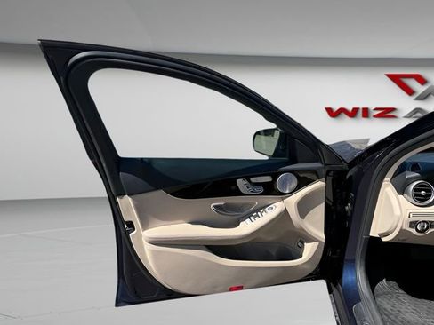 Used 2016 Mercedes-Benz C 300 4MATIC Sedan image 11