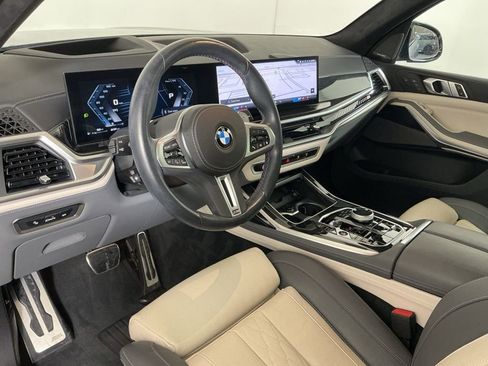 Certified 2024 BMW X7 M60i w/ Executive Package image 23