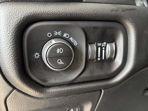 Used 2025 RAM 1500 Lone Star AWD/4WD image 12