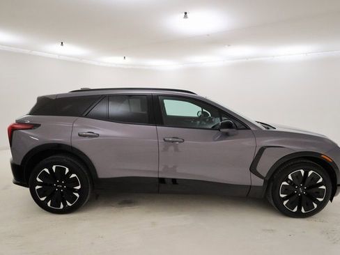 Used 2024 Chevrolet Blazer EV RS image 2