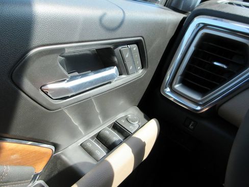 New 2026 GMC Canyon Denali AWD/4WD image 17