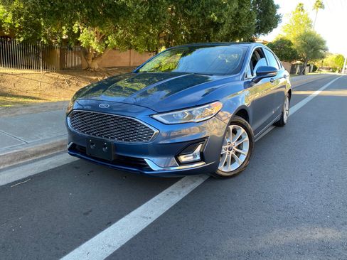 Used 2019 Ford Fusion Energi Titanium image 70