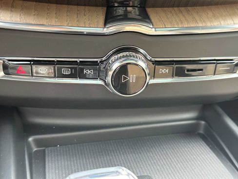 New 2026 Volvo XC60 B5 Plus w/ Protection Package Premier image 33