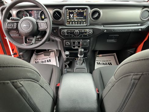 Used 2023 Jeep Wrangler Unlimited w/ 8.4" Radio Group AWD/4WD image 22