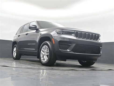 New 2025 Jeep Grand Cherokee Laredo X w/ Luxury Tech Group I image 45