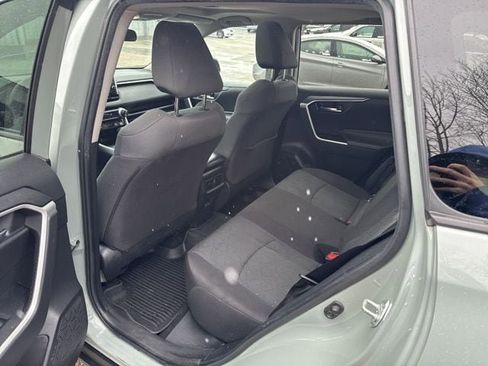 Used 2022 Toyota RAV4 XLE w/ Convenience Package AWD/4WD image 20