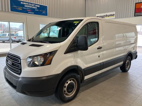 Used 2017 Ford Transit 150 130 Low Roof RWD image 1