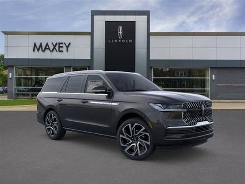 New 2026 Lincoln Navigator Reserve AWD/4WD image 53
