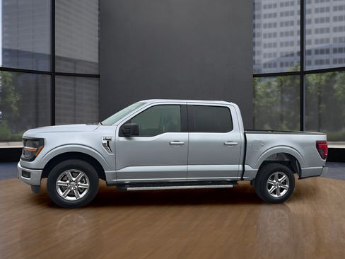 Used 2025 Ford F150 XLT w/ Equipment Group 301A Standard RWD image 13