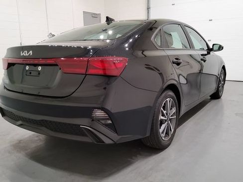 Used 2023 Kia Forte LXS FWD image 7