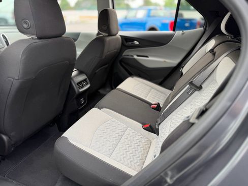 Used 2022 Chevrolet Equinox LT FWD image 32