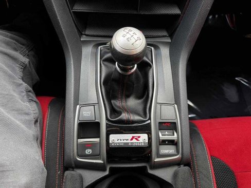 Used 2019 Honda Civic Type R image 40