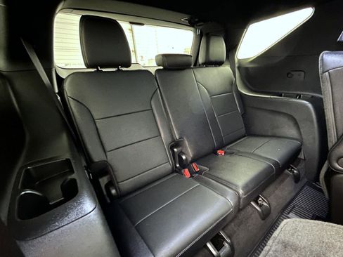 Used 2025 Chevrolet Traverse High Country w/ LPO, Floor Liner Package AWD/4WD image 19
