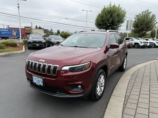 Used 2019 Jeep Cherokee Latitude w/ Popular Appearance Group image 1