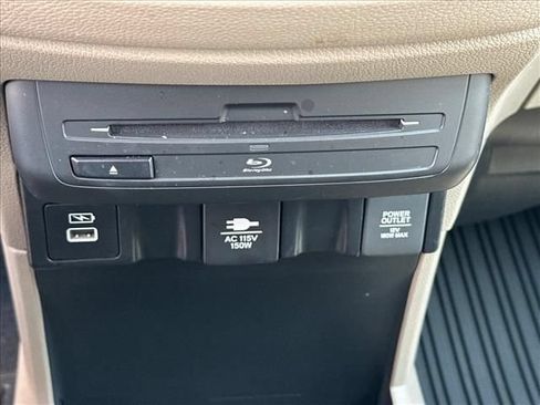 Used 2024 Honda Odyssey Elite image 31
