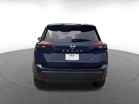Used 2025 Nissan Rogue SV AWD/4WD image 10
