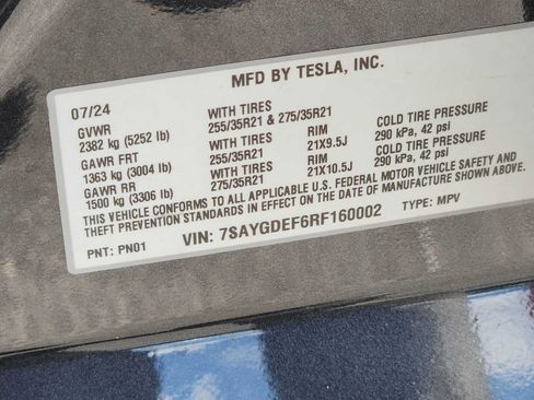 Used 2024 Tesla Model Y Performance AWD/4WD image 24