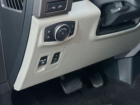 Used 2019 Ford F150 XLT w/ Equipment Group 302A Luxury image 12