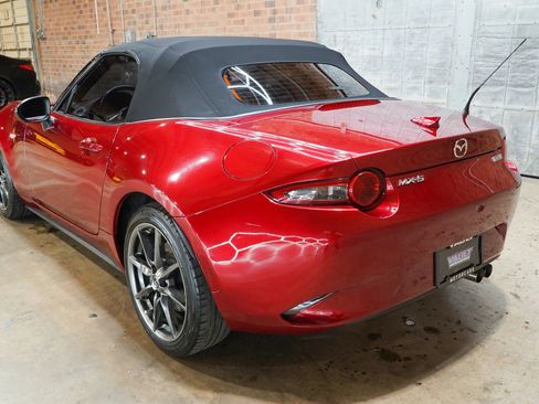 Used 2019 MAZDA MX-5 Miata Grand Touring RWD image 20