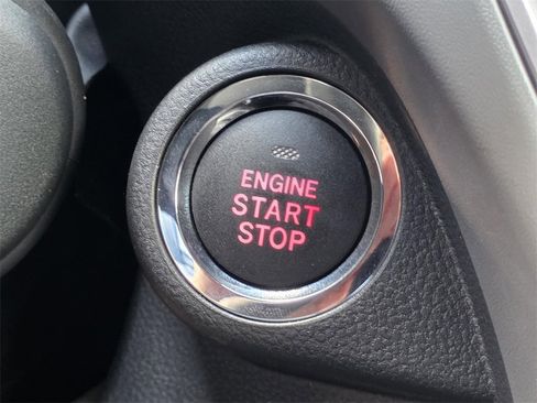 Used 2025 Subaru Crosstrek 2.0i Premium image 18