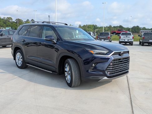 New 2026 Toyota Grand Highlander AWD image 7