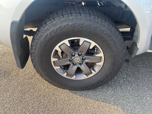 Used 2019 Nissan Frontier PRO-4X AWD/4WD image 10